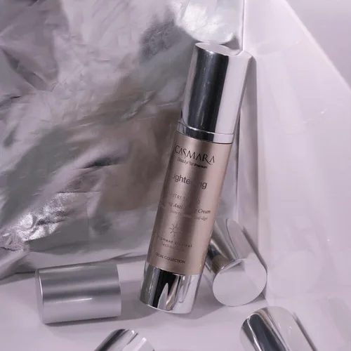 Lightening clarifying anti-aging cream spf 50 - A brightening and anti-aging dark spot cream